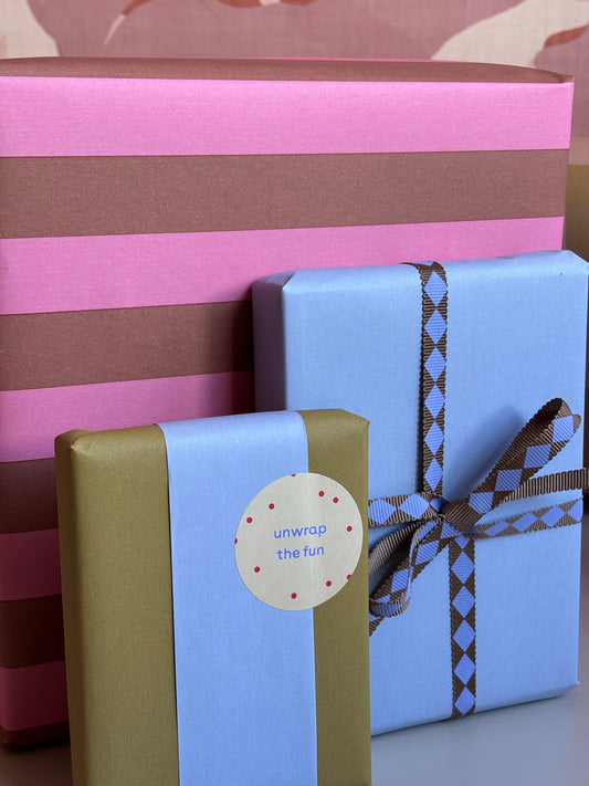 Sticker - Unwrap The Fun (10 stuks)